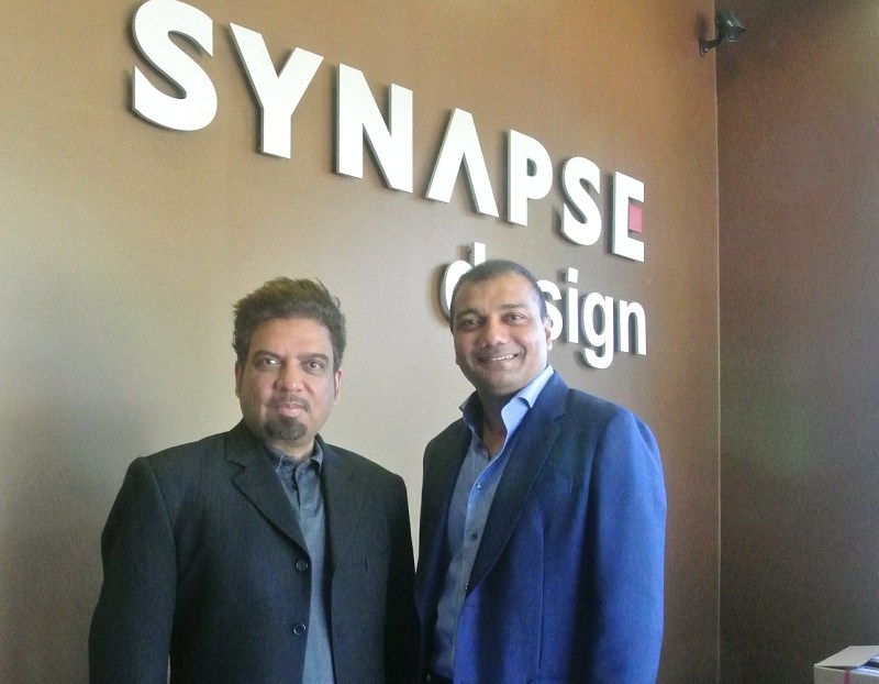 左為Synapse Design營運長暨共同創辦人Devesh Gautam，右為Synapse Design執行長Satish Bagalkotkar