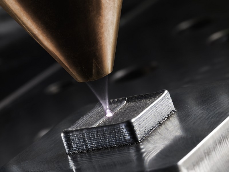 目前有不少團隊致力於研發平價化的金屬3D印表機。