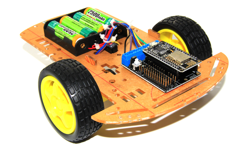 利用ESP8266製作的無線遙控車。