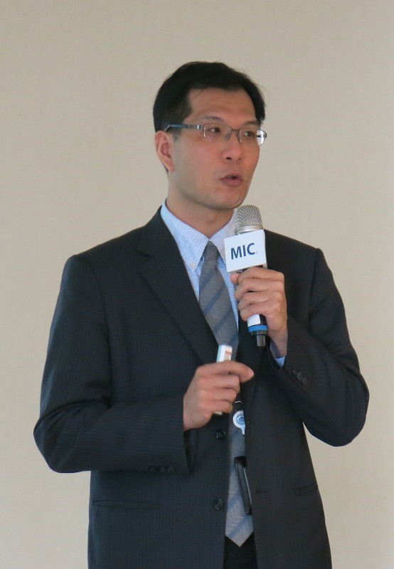 資策會產業情報研究所產業顧問兼副主任周士雄解釋，未來要推動360度環景影片應用普及，無須特殊硬體相搭配，只需要製作端擁有相關的相機或是攝影器材即可，但是觀賞端的硬體設備並不需要特別的升級。