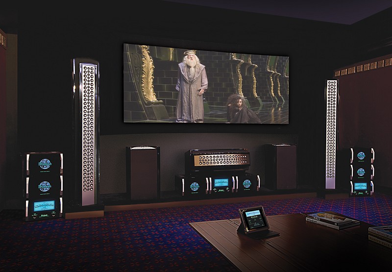 薄型化的LED TV，其內建的音箱因為空間過小而無法顯現好的音質表現，便帶動如家庭劇院或Soundbar的成長。(Source: McIntosh Laboratory)