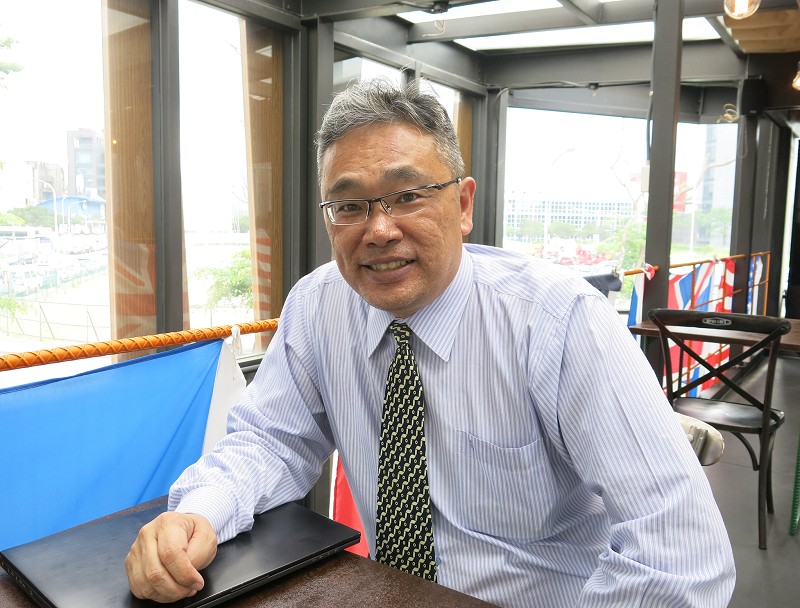 精聯電子智慧照護事業處長林燦中認為，此一市場過往窒礙難行的原因在於現在所謂的穿戴式裝置大部分都屬於消費性的產品，並不具有專業規格。（攝影：邱倢芯）