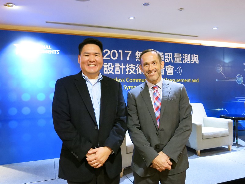 國家儀器RF產品行銷總監Jason White（右）認為，若是欲將5G應用於可移動式的通訊／資料傳輸中，最快也須待到2020年方有可能看到成果。左為NI資深產品行銷經理Douglas Kim。