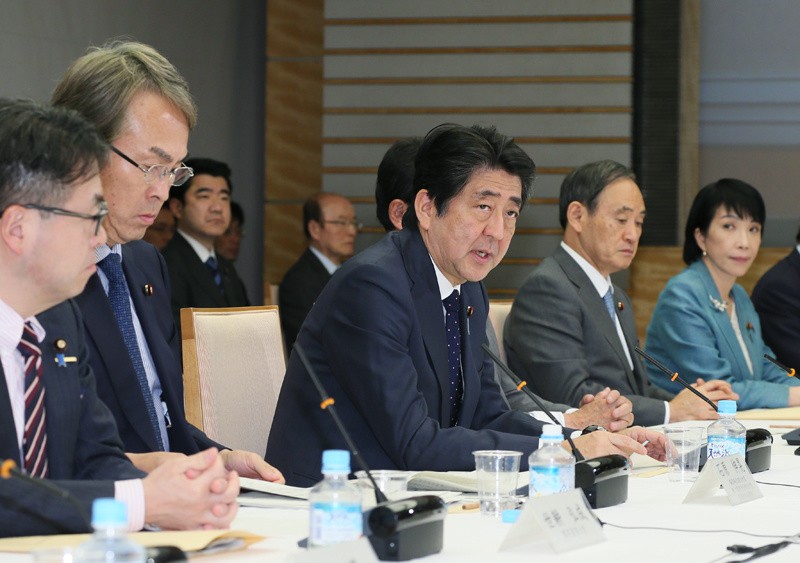 倍晉三在2年前的未來投資會議上宣示，將大數據與人工智慧在預防、健康管理，以及遠端醫療方面進行最大程度的應用，來實現高醫療品質。（source：日本首相官邸）