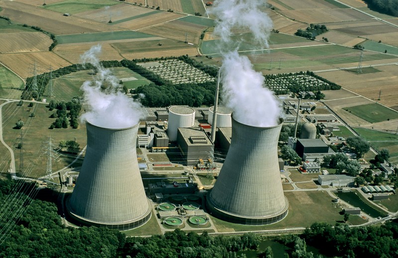 火力電廠排放煙氣中的碳比例過大，要完全去除難度非常高。（source:Financial Tribune）