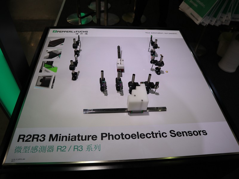 倍加福的R2和R3系列光電式感測器是專為電子產業所設計。（攝影／王明德）