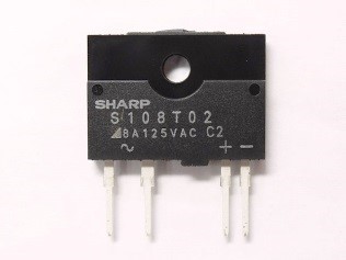S108T02固態繼電器實體圖