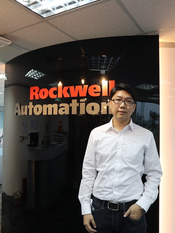 台灣洛克威爾PLC產品經理高永勳表示，面對自動化系統的進化，PLC除了必須提升效能外，也必須強化其架構彈性與資安設計。（攝影／王明德）