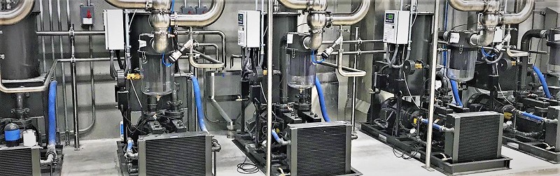 目前在高科技產業的半導體與光電廠務設施中，均由多部大小不同馬力的真空泵組成，並藉由多機聯鎖系統，保持系統真空壓力在特定合理範圍內使用。（source：rqg.no）