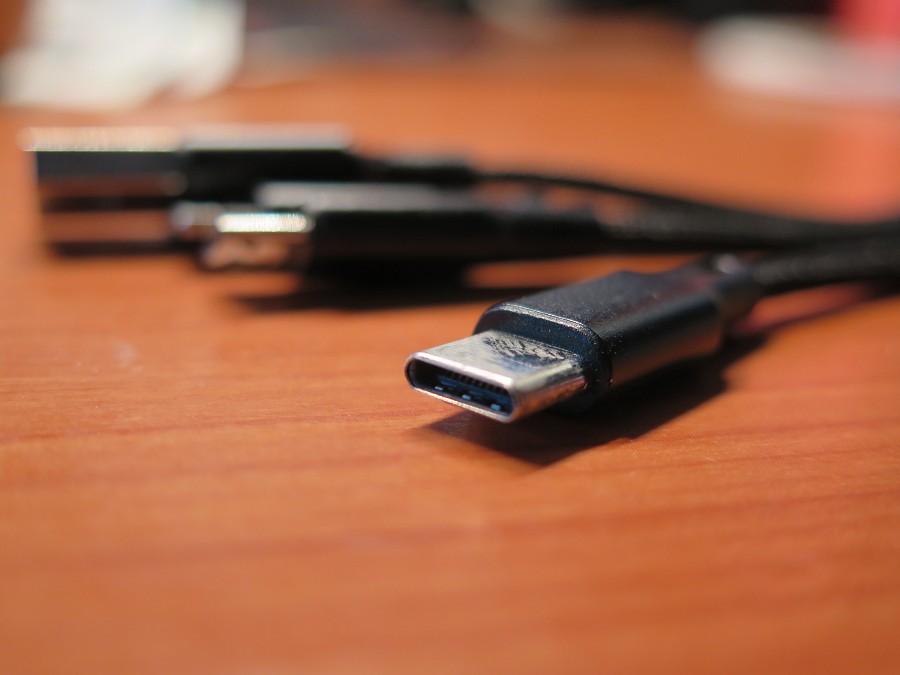 USB PD在近年來得到了廣泛的發展和應用。