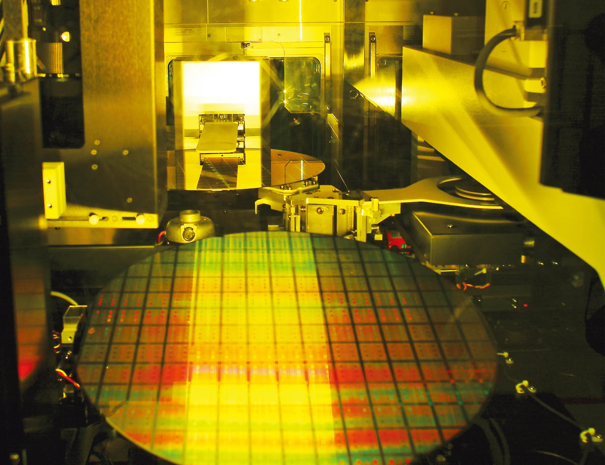 TSMC commands over 50% of the entire wafer foundry market and an even more dominant share of over 90% in the AI advanced chip application market.(source:TSMC)