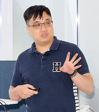 Cadence應用工程經理Race Huang。