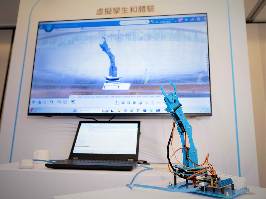 達梭系統舉行的年度高峰論壇，展示最新3D UNIV+RSES應用實例，與跨產業應用情境。